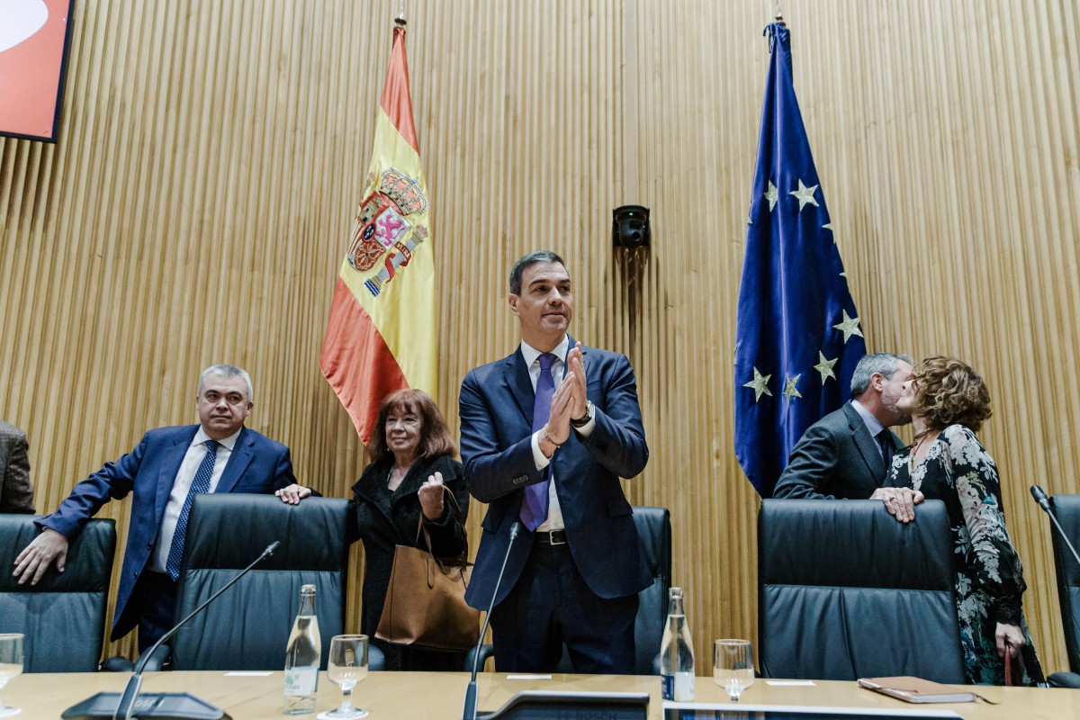 (I-D) El secretario de Organización del PSOE, Santos Cerdán; la presidenta del PSOE, Cristina Narbona; el presidente del Gobierno y secretario general del PSOE, Pedro Sánchez y la vicesecretaria general del PSOE y vicepresidenta primera del Gobierno y min