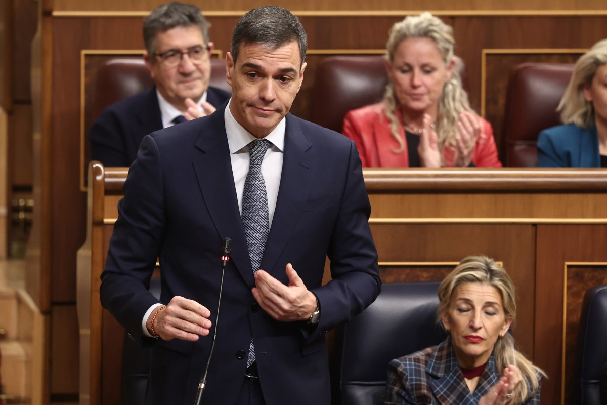 Bildu exige medidas más efectivas en vivienda y Sánchez reprocha el "boicot" del PP a la Ley de Vivienda El presidente del Gobierno, Pedro Sánchez, interviene durante una sesión de control, Congreso de los Diputados, a 12 de febrero de 2025, en Madrid (España).