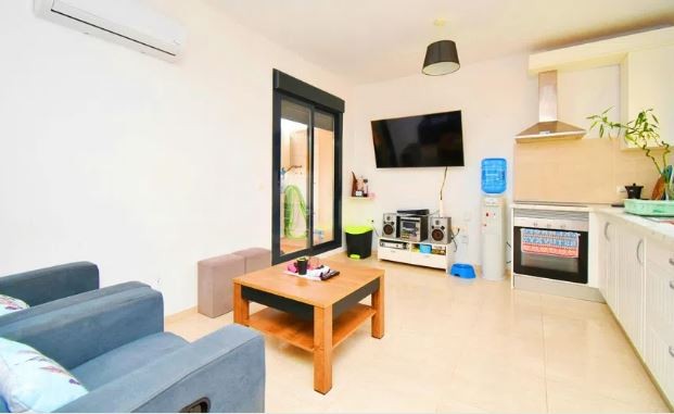 Ático a la venta en Almería por 67.500 euros