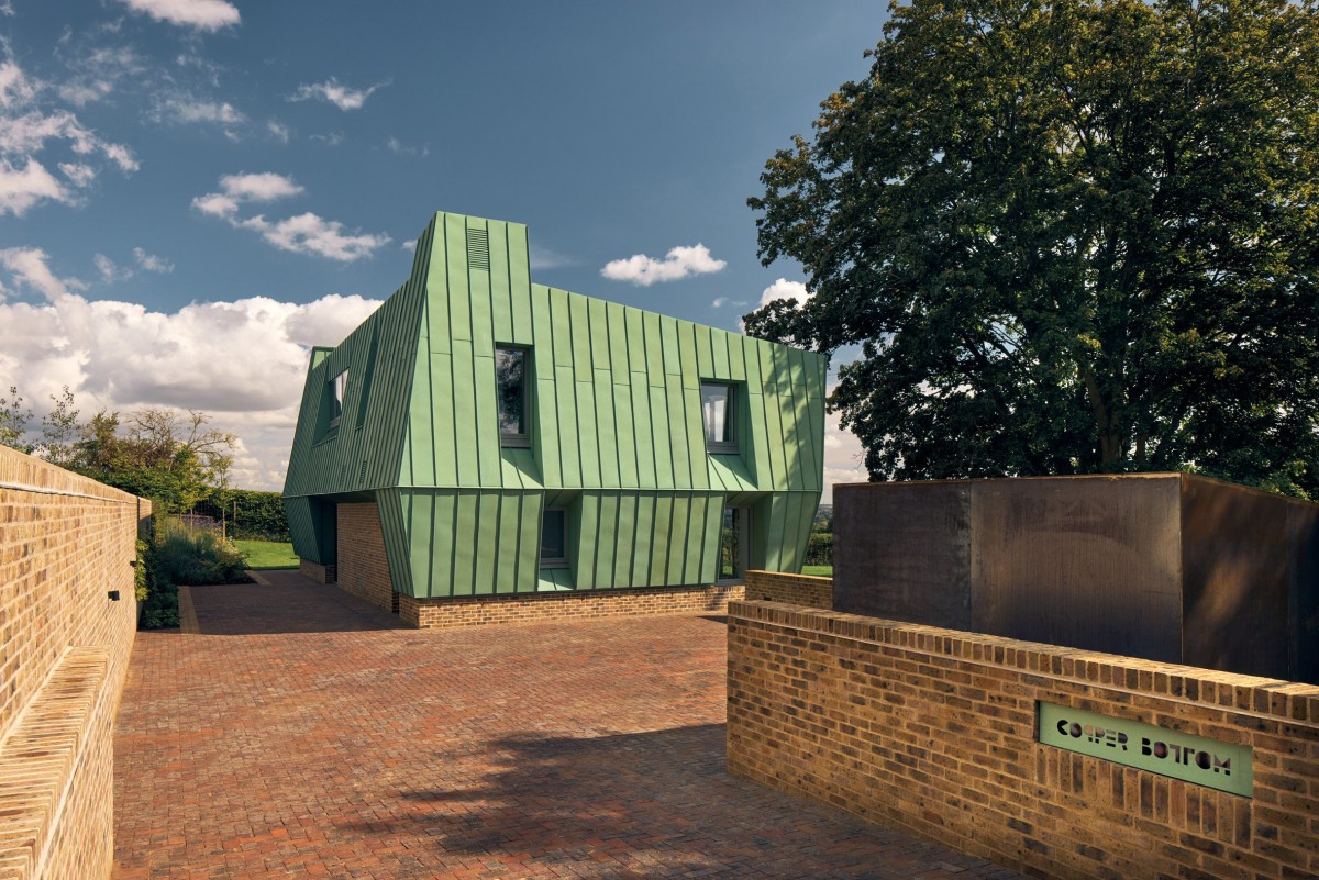 El rasgo más llamativo es este caparazón con su estructura de origami inspirada en el arte japonés del plegado de papel.