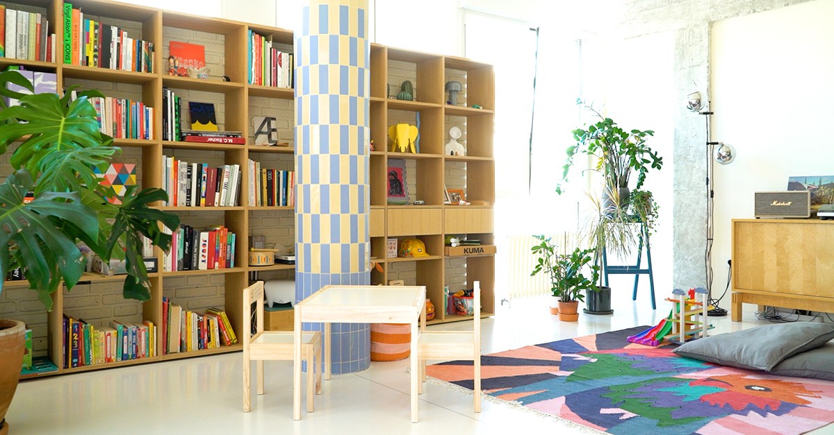 Zona de juegos infantiles en el salón de Gabriela Barrera