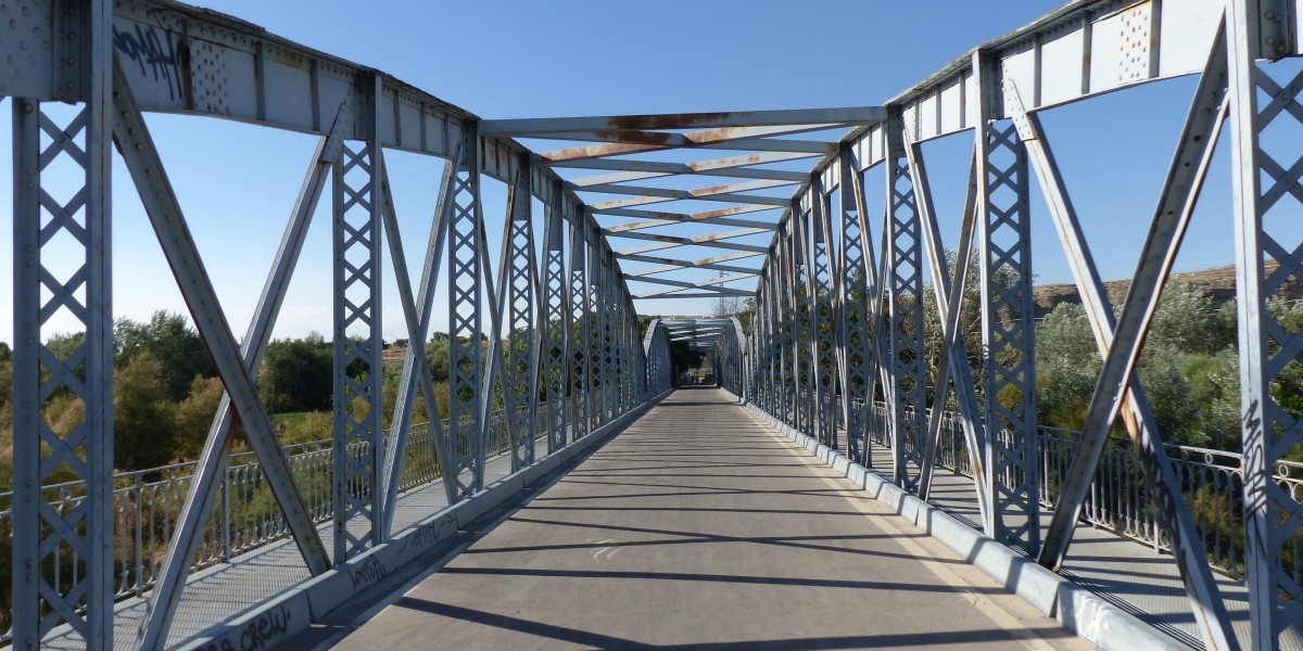 Puente de Arganda, sobre el río Jarama