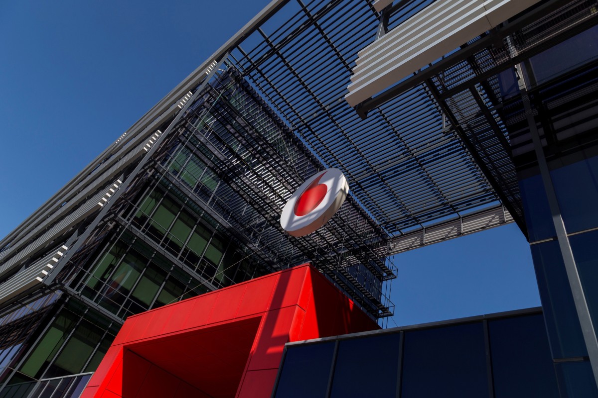 Vodafone prevé cerrar el año con 100 'data centers' periféricos en España Archivo - Sede de Vodafone España