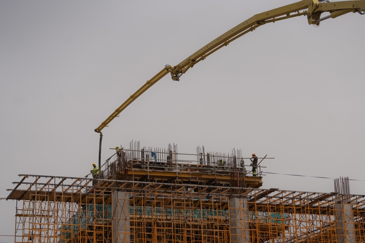 Archivo - Viviendas en construcción.