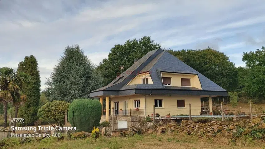 Casa en venta en Ourense