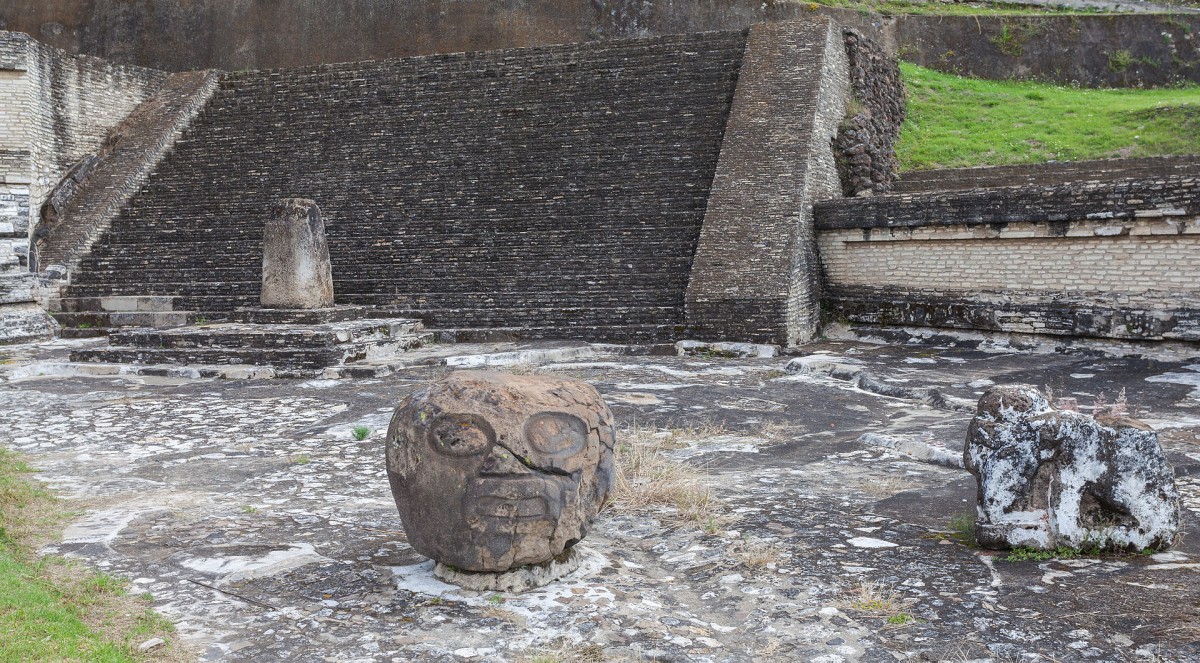 El templo está dedicado al dios Quetzalcóatl con la función era dar ofrendas y realizar sacrificios para pedir lluvia al dios Chiconaquiahuitl.
