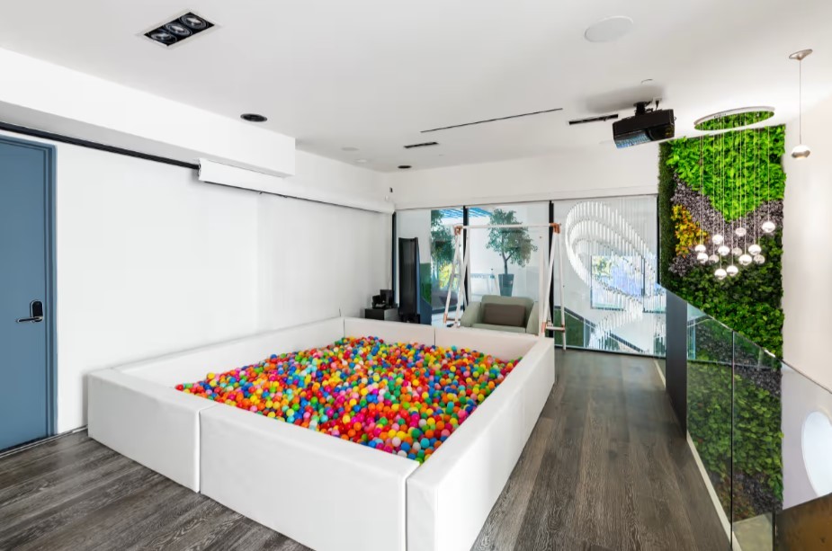 Mansion Global