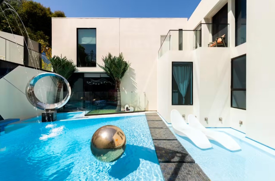 Mansion Global