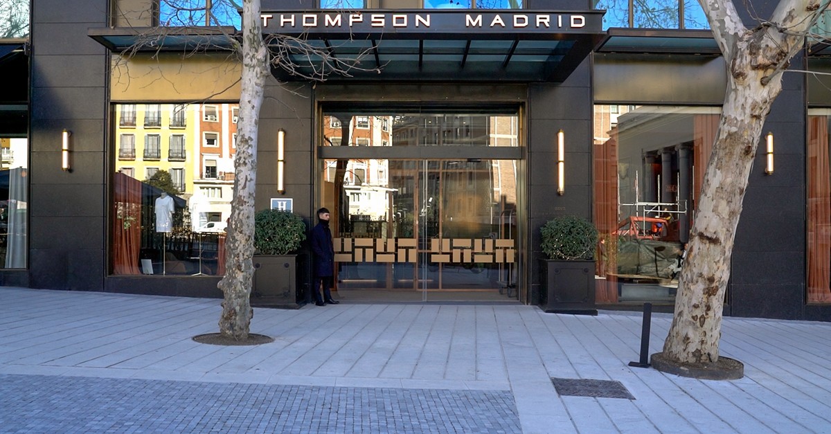 Entrada Entrada al Hotel Thompson de Madrid