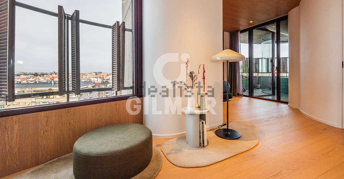 Dúplex en Torres Blancas (Madrid)
