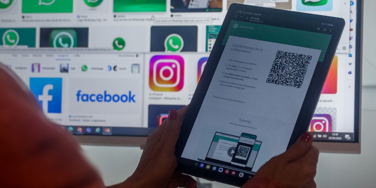 Bruselas multa a Apple con 500 millones y a Meta con 200 por violar la ley europea de mercados digitales WhatsApp en el buscador de Google