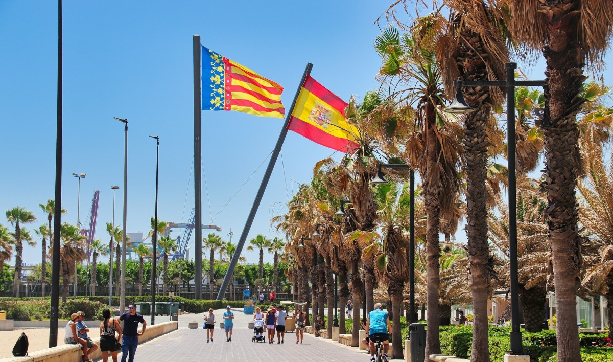 How to move to the Spanish sun without a Golden Visa