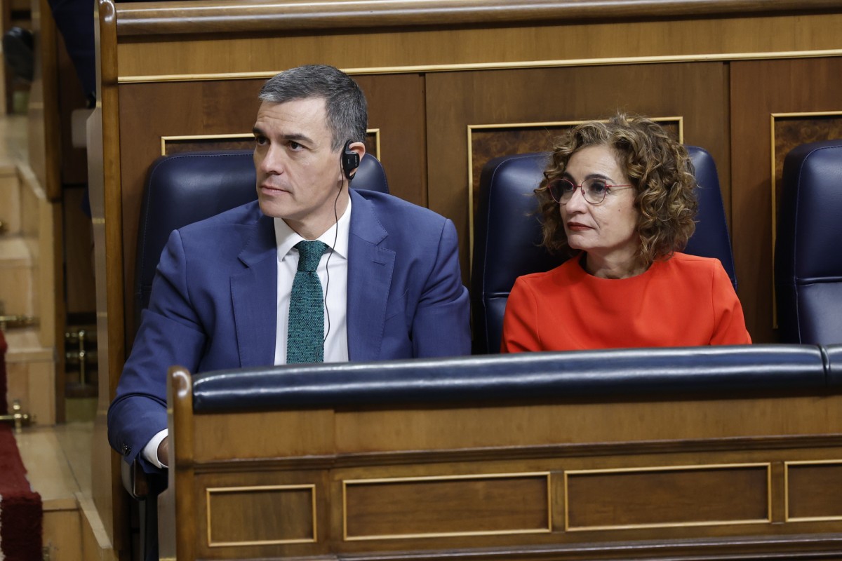 Pedro Sánchez y María Jesús Montero