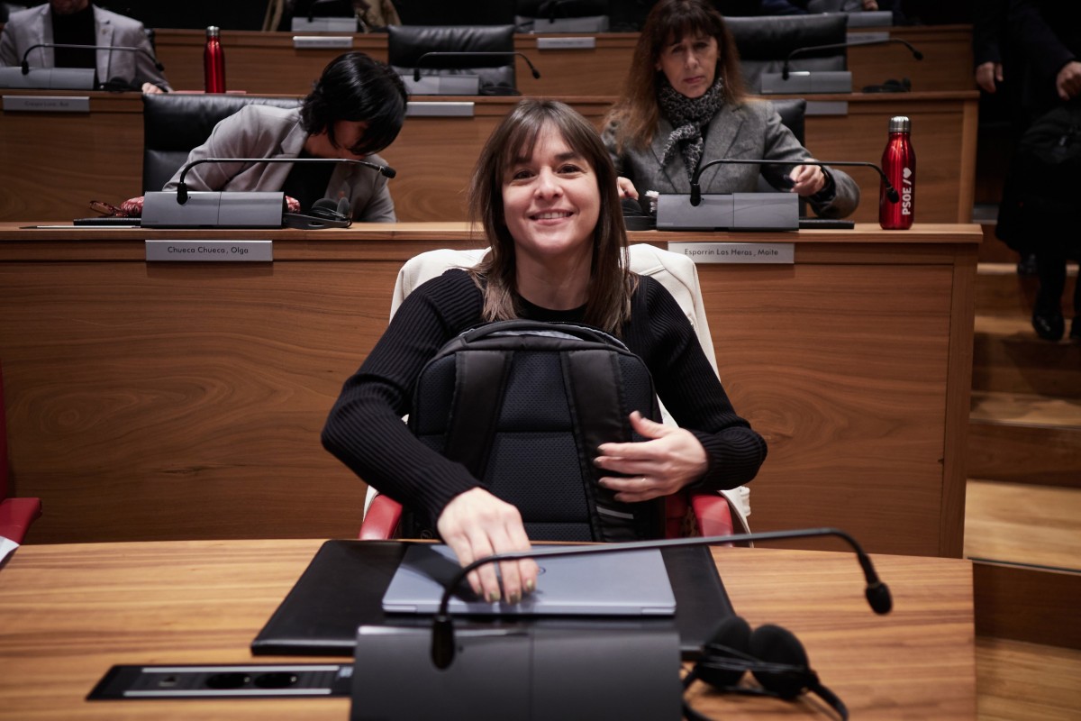 Navarra declara oficialmente 21 municipios como zona de mercado tensionado en vivienda La vicepresidenta tercera del Gobierno de Navarra y consejera de Vivienda, Juventud y Políticas Migratorias, Begoña Alfaro, en el Parlamento de Navarra.