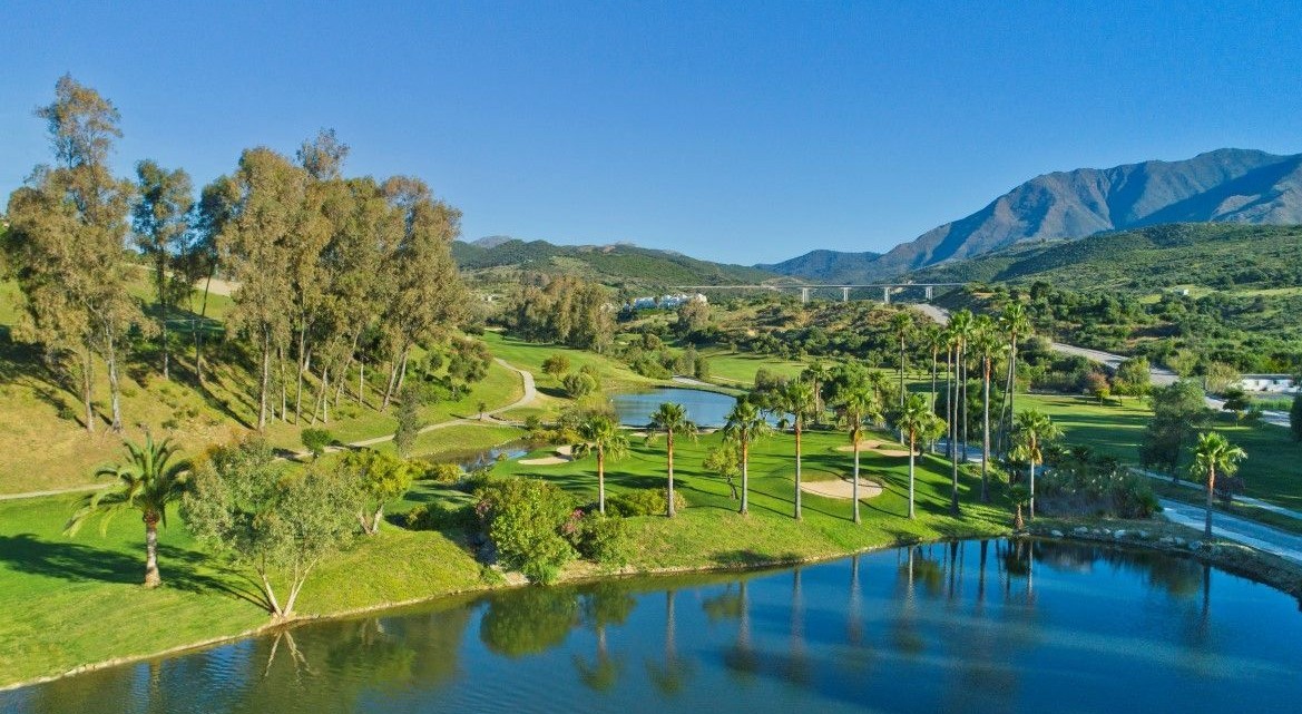 Costa del Sol golf property for sale