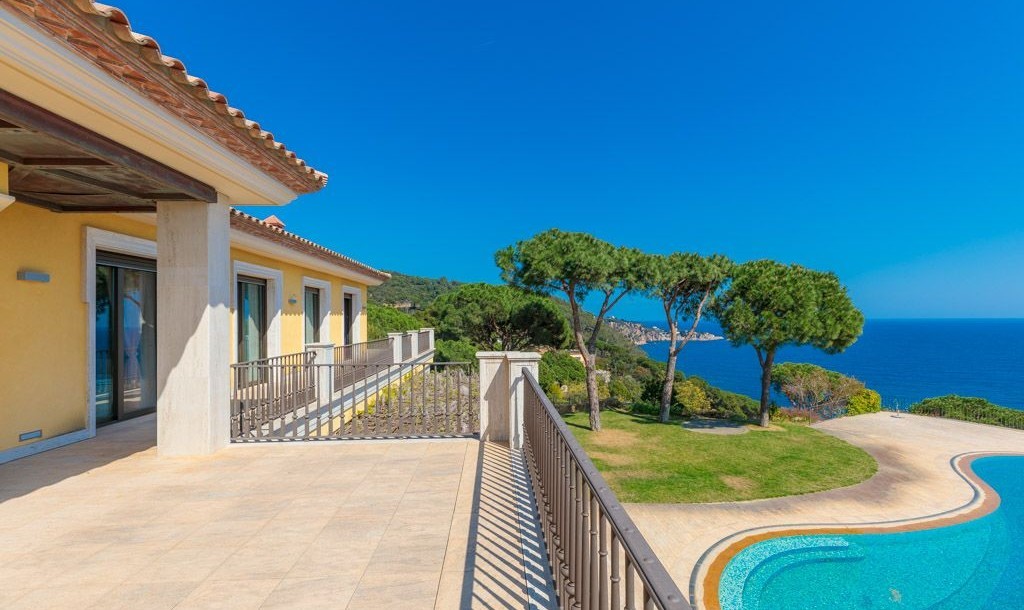 Sea view villa Costa Brava