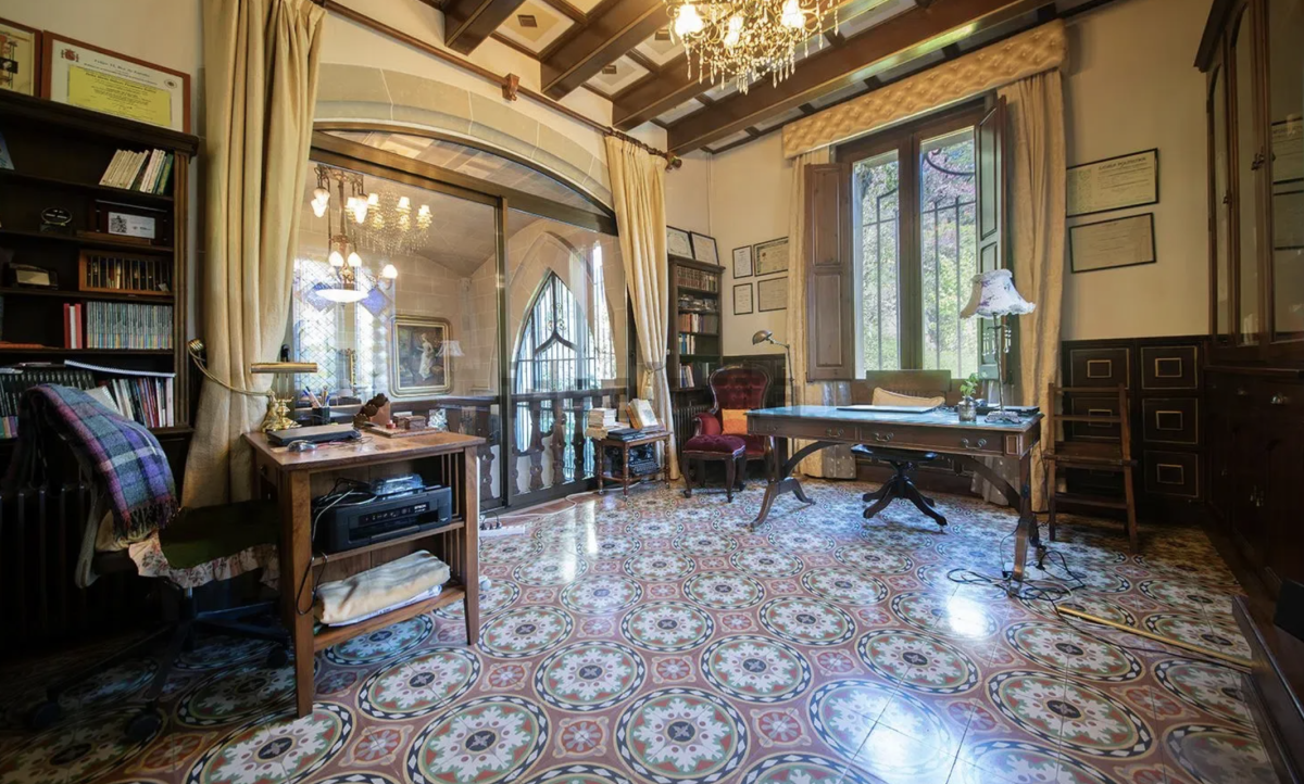 A la venta por 2,2 millones el Castell Rubinat, una construcción modernista catalana y Bien de Interés Cultural