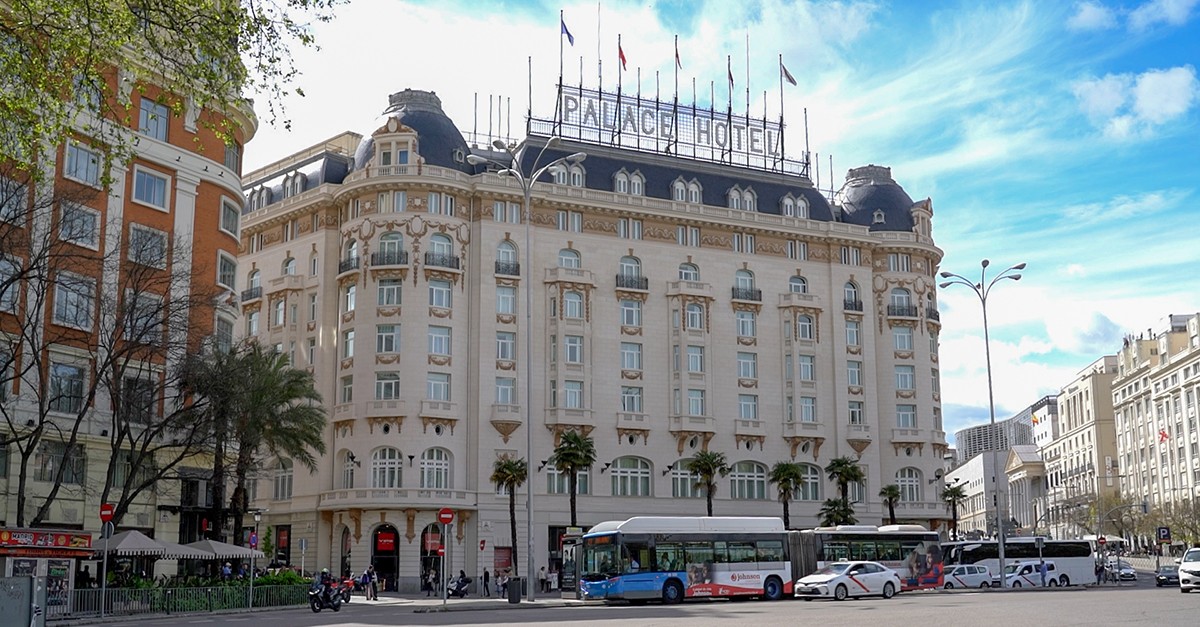 Fachada Fachada del hotel Palace de Madrid
