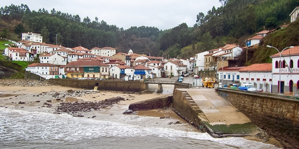Tazones
