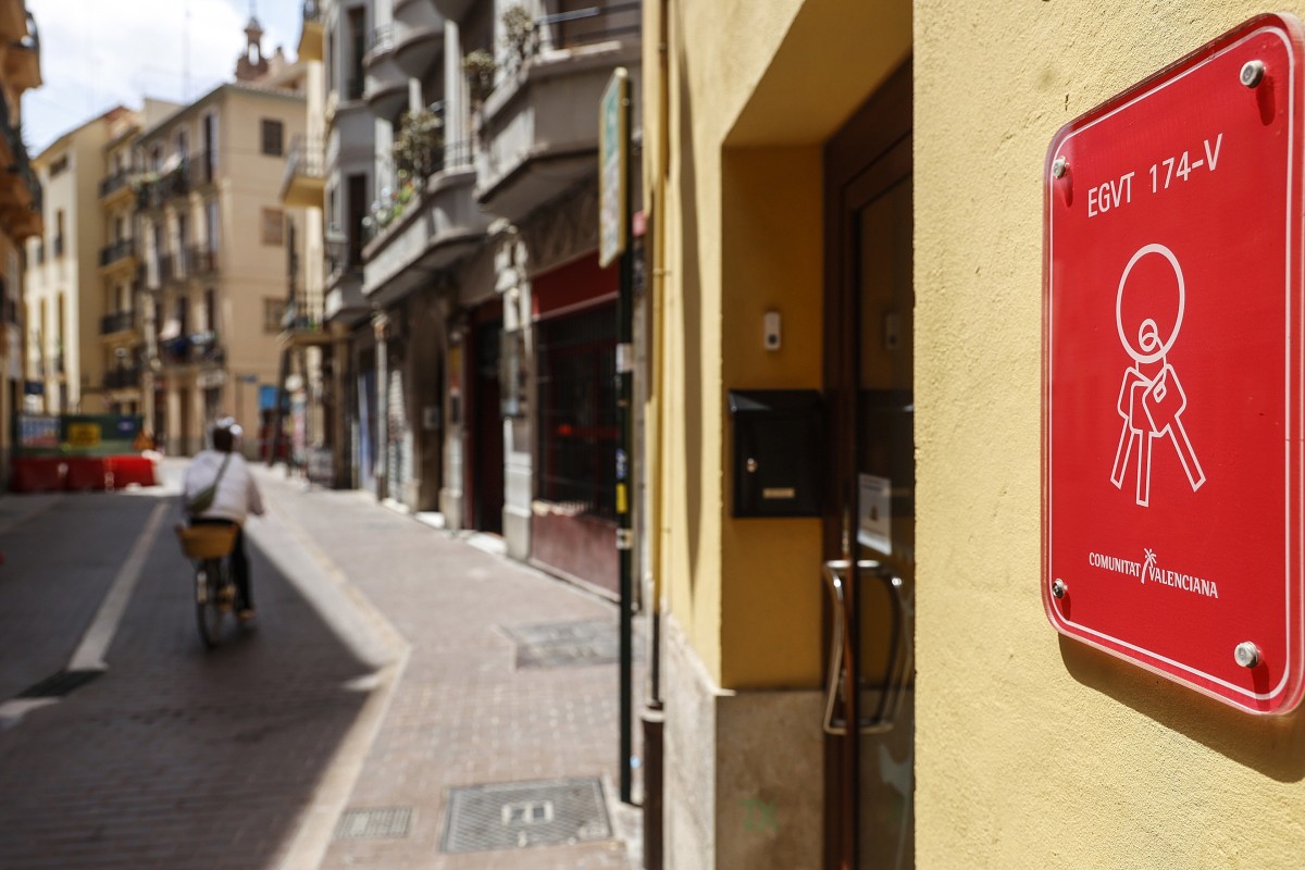 Las plataformas 'on line' de alquiler de corta duración deberán enviar datos cada mes a la ventanilla única Archivo - Un piso turístico en Valencia, a 28 de mayo de 2024, en Valencia, Comunidad Valenciana (España).