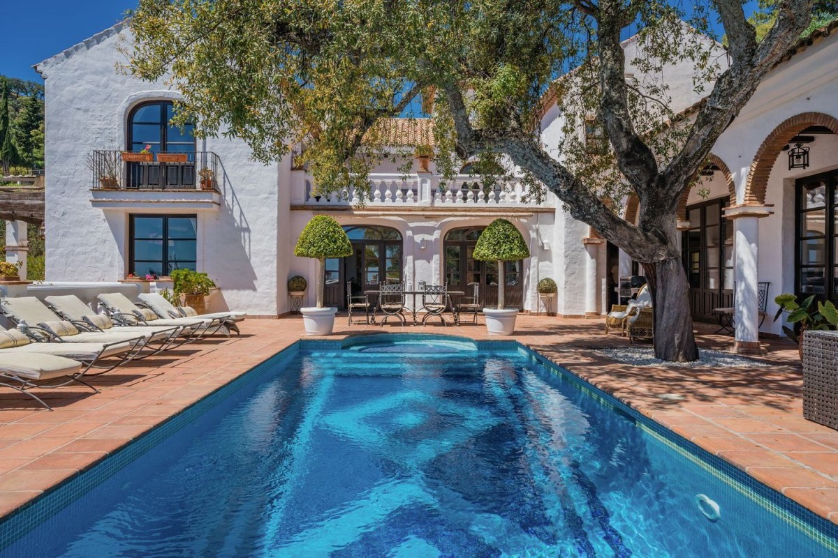 Luxury villa with pool in Spain