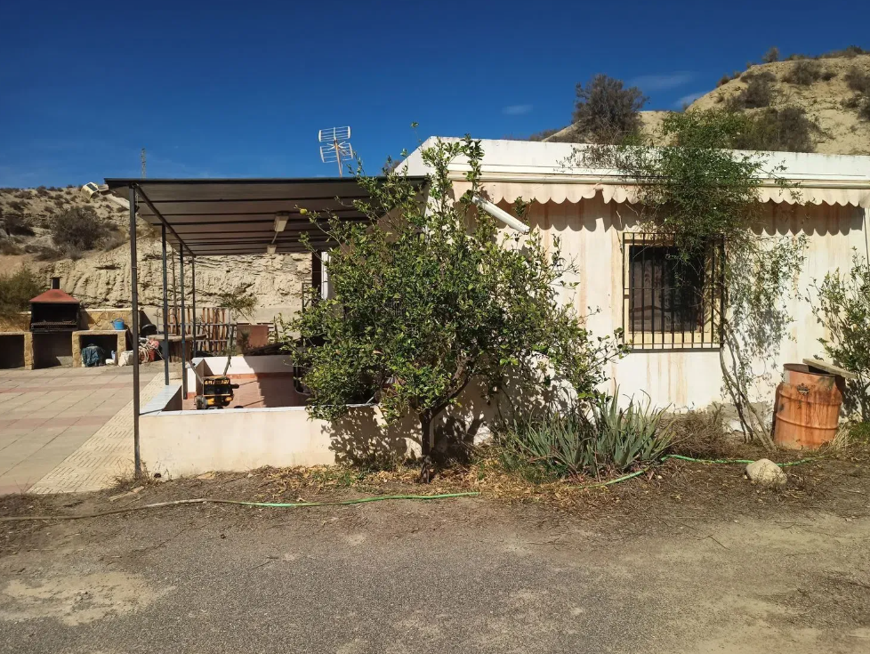 Finca rústica por 45.000 euros en Alsodux