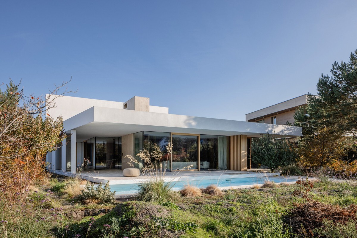 La House of Gills se ubica en Bratislava y ha sido diseñada por el estudio Beef Architekt.