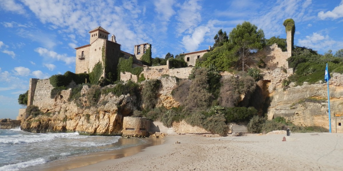 pueblos costeros de tarragona