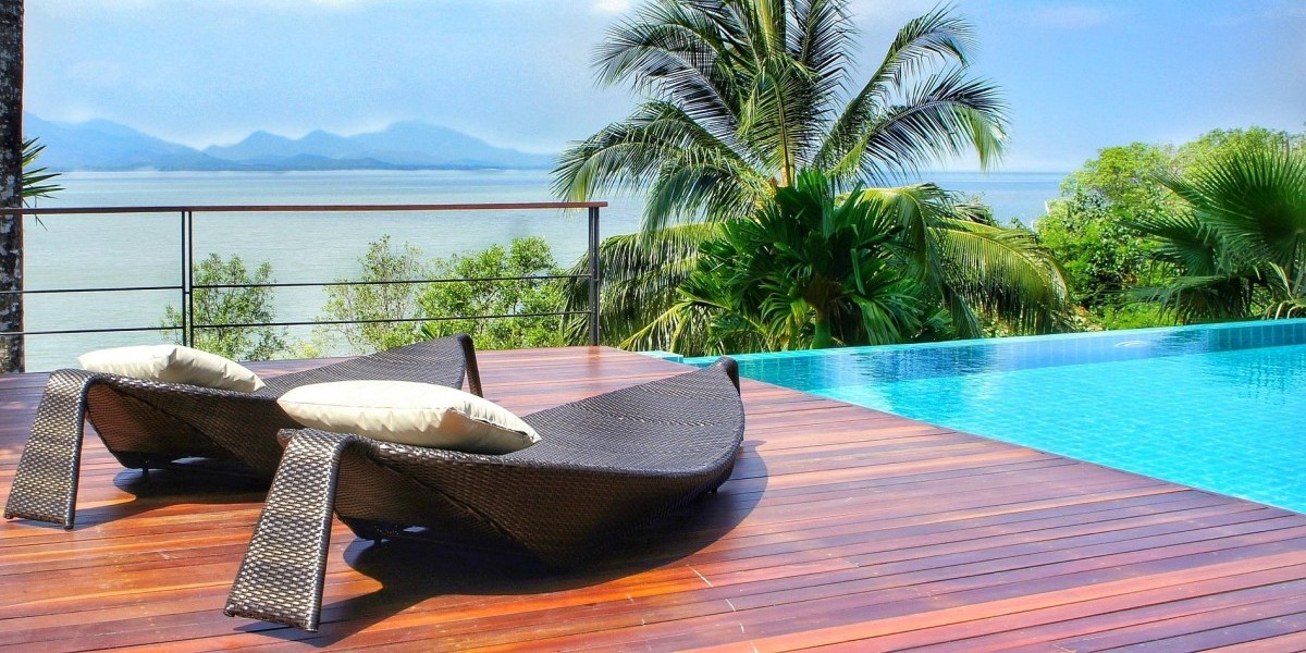 muebles de piscinas de lujo