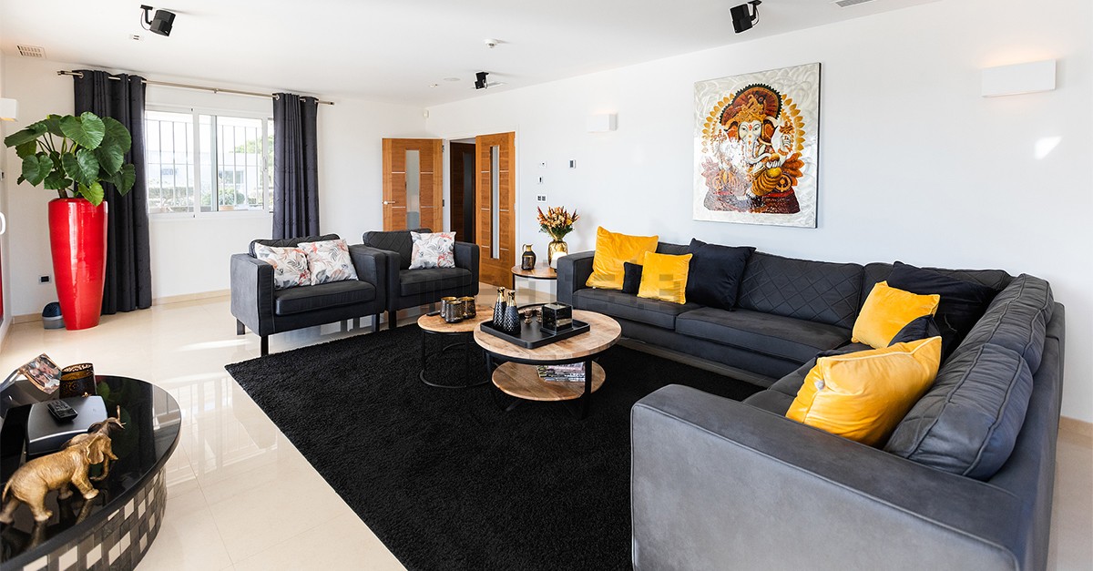 Luxury villa for sale in Elche