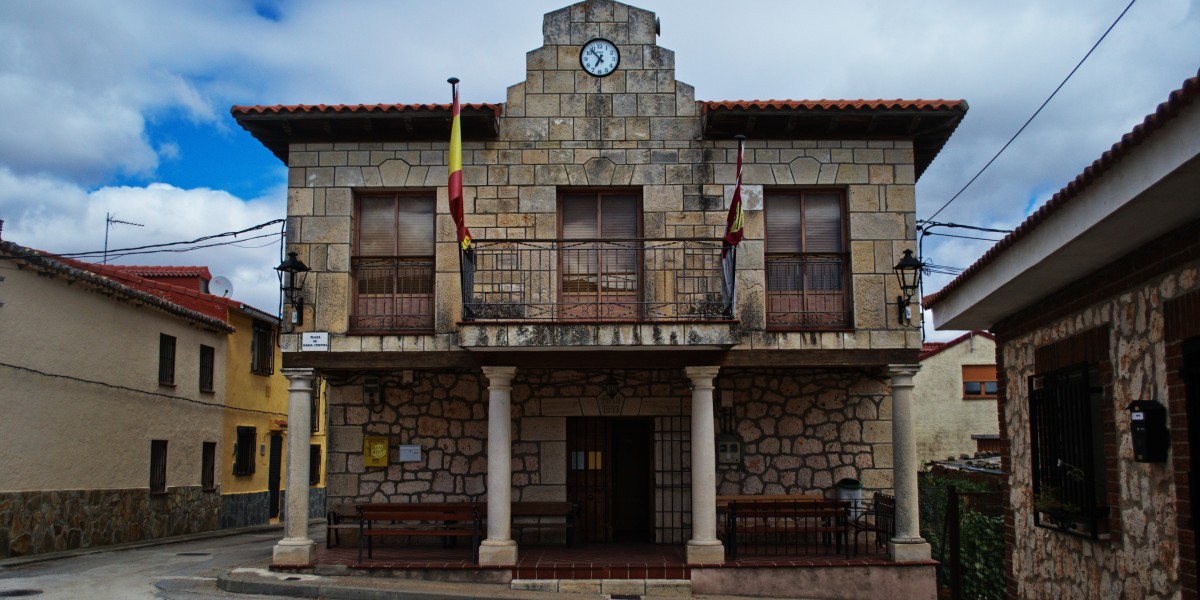 Get paid to live in Spain