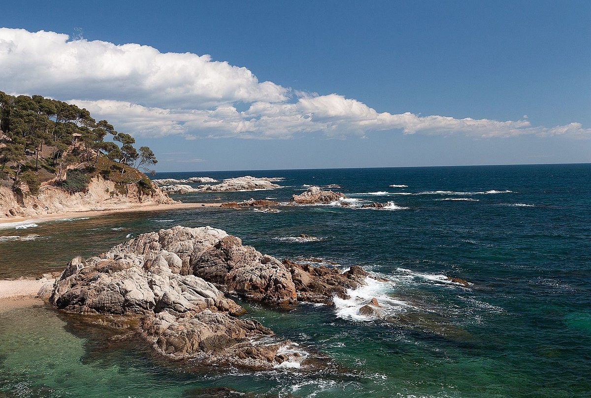 La cala de la Costa Brava que 'The Guardian' define como una de las mejores playas desconocidas de Europa