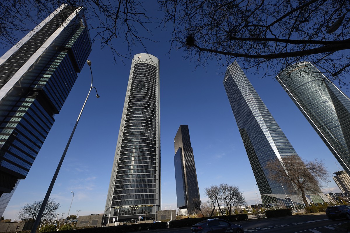 La inversión inmobiliaria en España supera los 7.300 millones de euros hasta junio, un 22% más Archivo - Vista de las 5 torres en el complejo Cuatro Torres Business Area en el barrio de La Paz