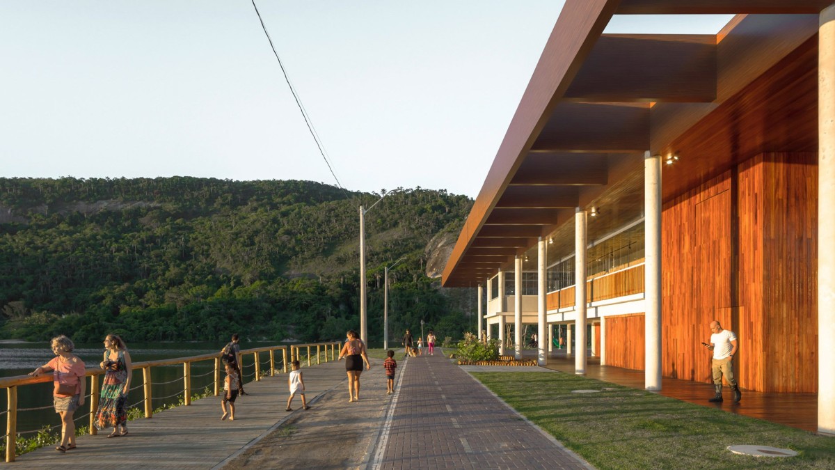 El Ecomuseo de Piratininga, ubicado en Niterói (Brasil), ha sido diseñado por el estudio Kaan Architecten en colaboración con otras firmas locales como UrbSP y Embya.
