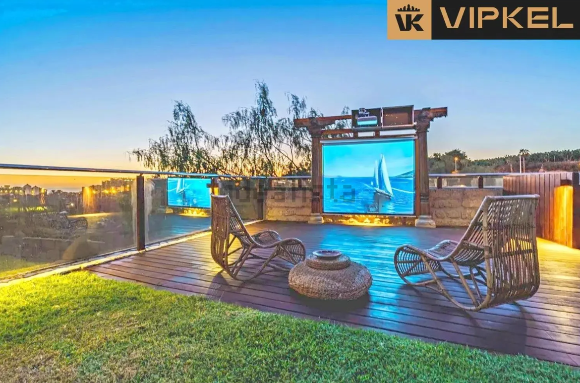 Casa con cine privado en Canarias