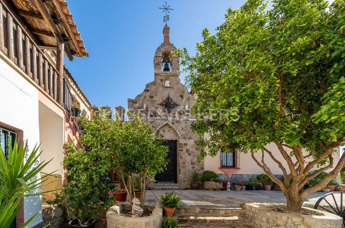 Cortijos con capilla para comprar