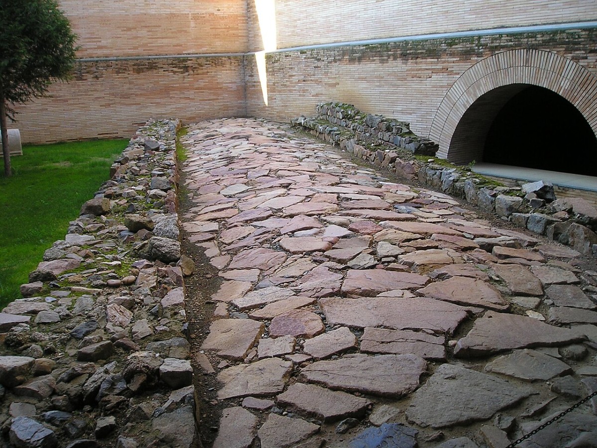 Calzada romana en Mérida (Emerita Augusta).
