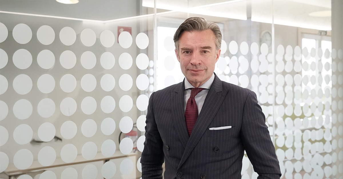 David Scheffler, fundador de Polo Properties en la oficina de idealista
