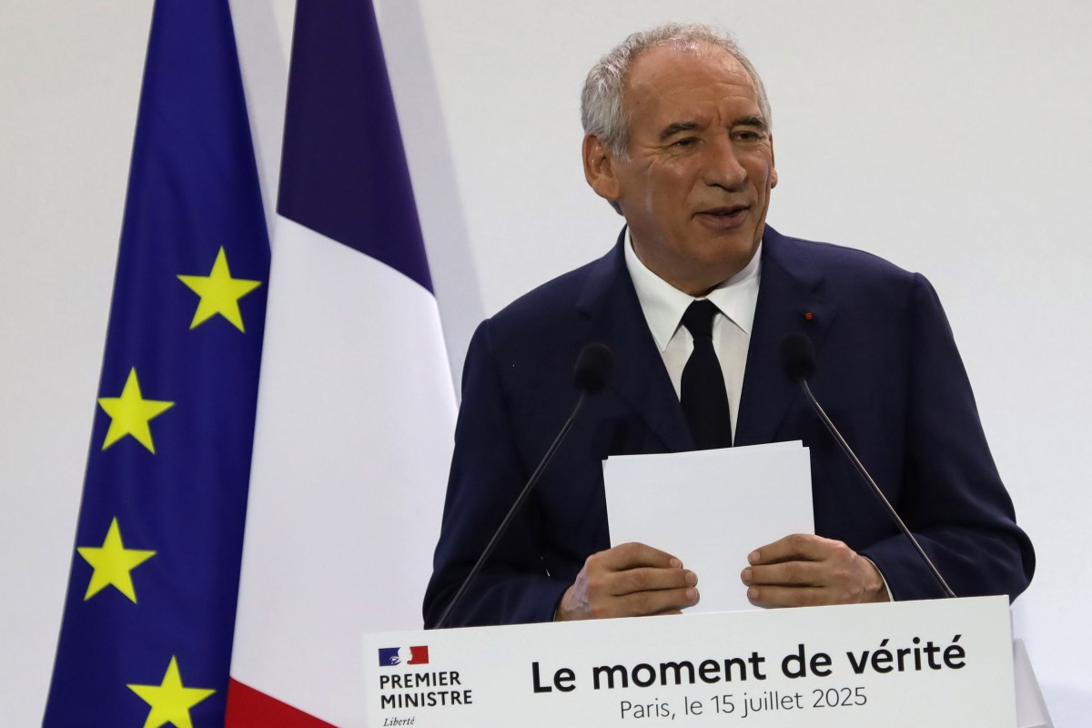 Le Premier ministre français présente un plan de réduction des dépenses publiques de 40 milliards d'euros.