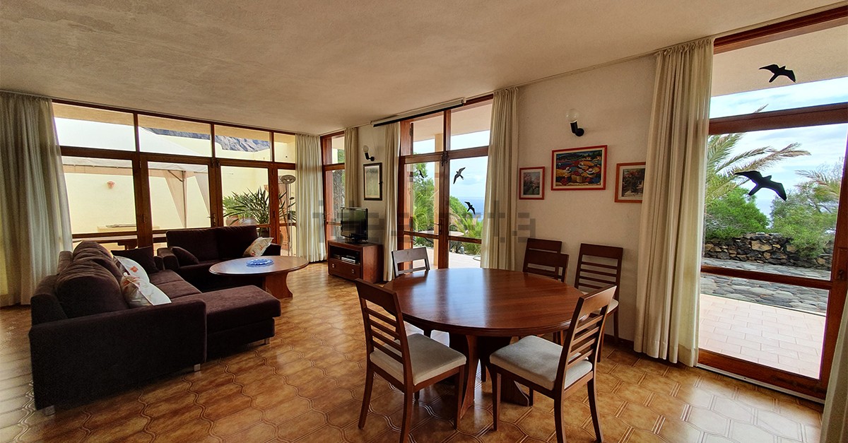 Villa en venta en El Hierro