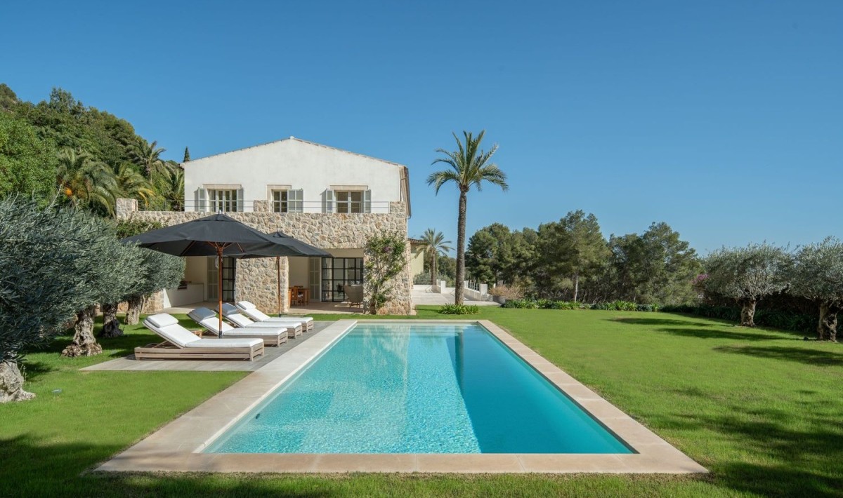 Finca style villa Son Vida