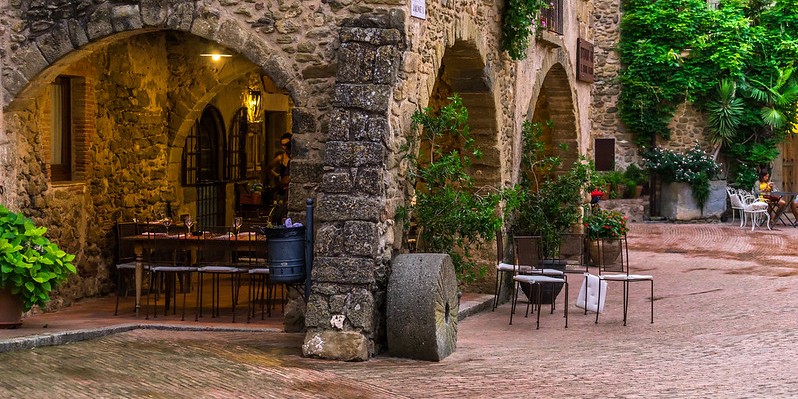 donde se rodo 8 apellidos catalanes