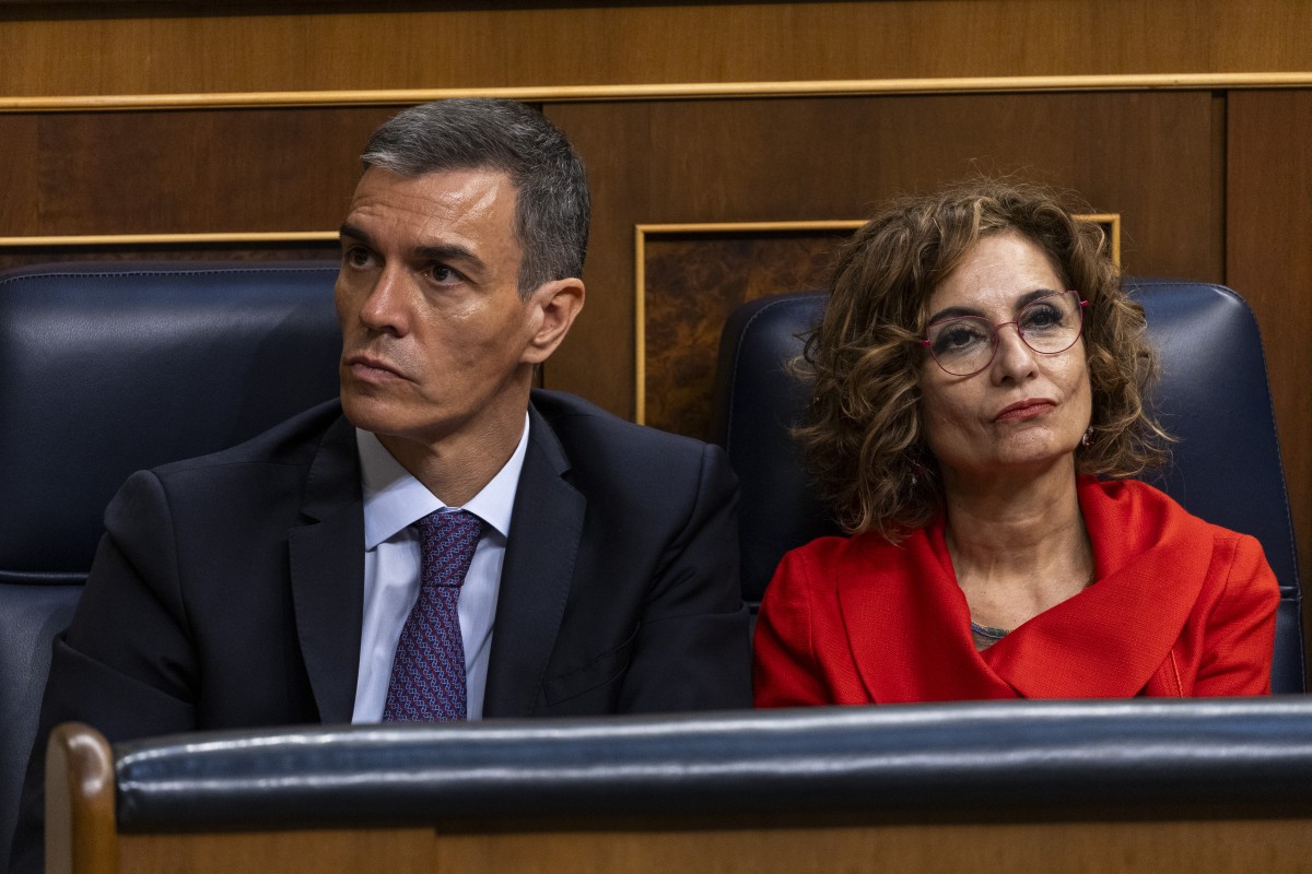 Pedro Sánchez y María Jesús Montero