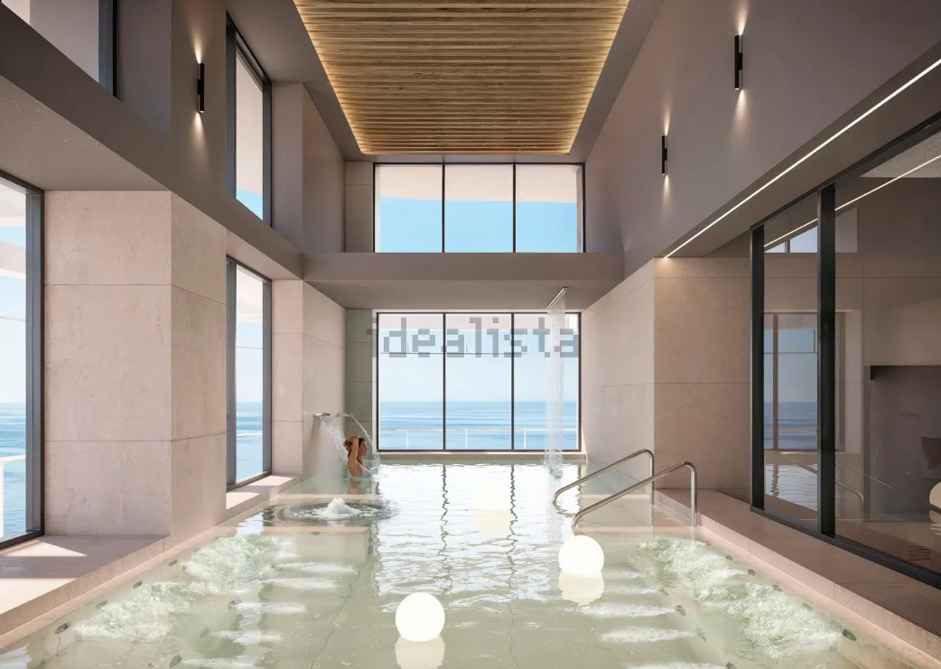 Beheizter Pool TM Tower