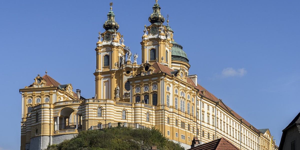 donde se rodo el nombre de la rosa