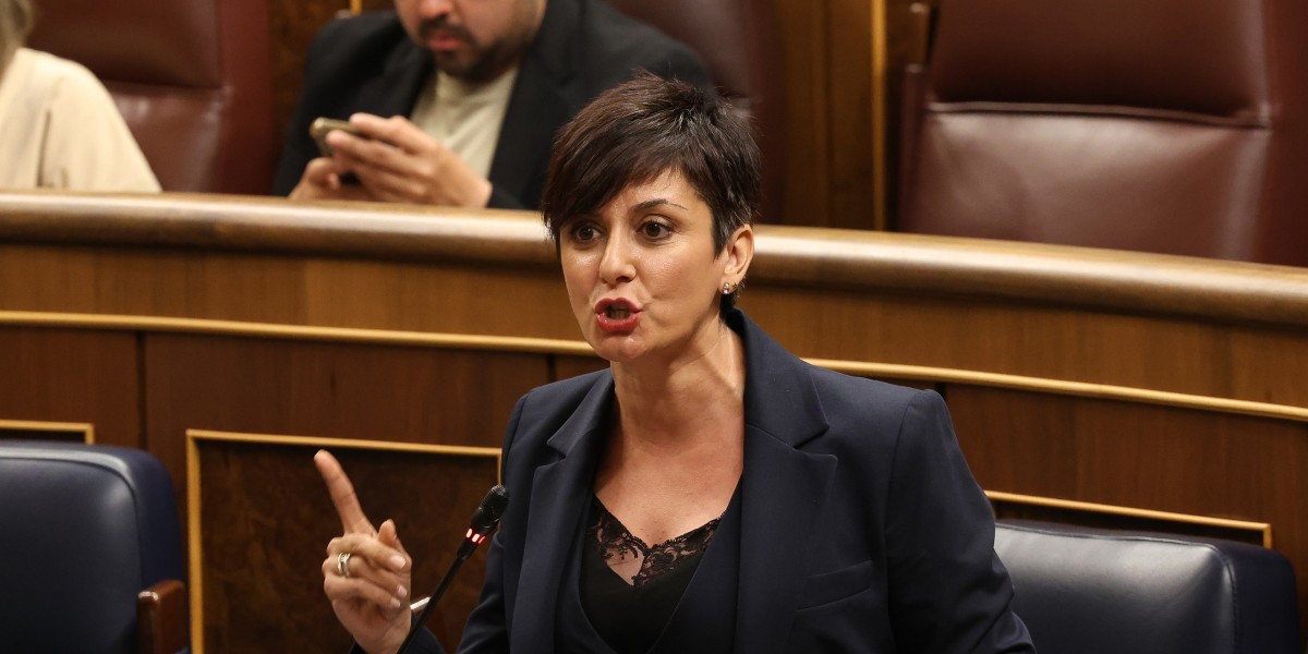 Archivo - La ministra de Vivienda, Isabel Rodríguez.