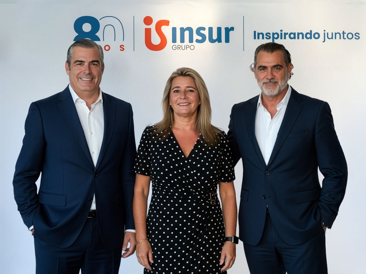 Imagen de los nuevos directores territoriales de Grupo Insur. De izquierda a derecha, José Ortiz (Andalucía Occidental), Patricia García (Levante) y Félix Cristóbal (Madrid).