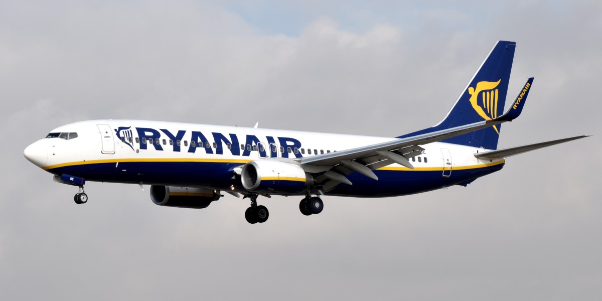 Ryanair cuts Spanish routes