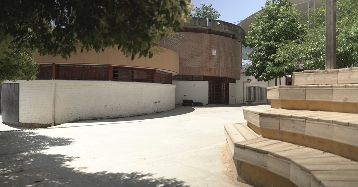  Patio del Colegio Lourdes 