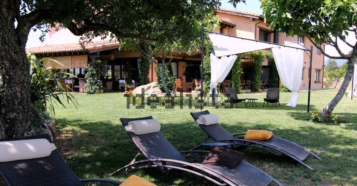 Hotel rural en venta en Villanueva de la Vera (Cáceres)